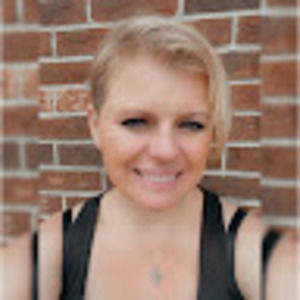 Meet your Posher, Holli